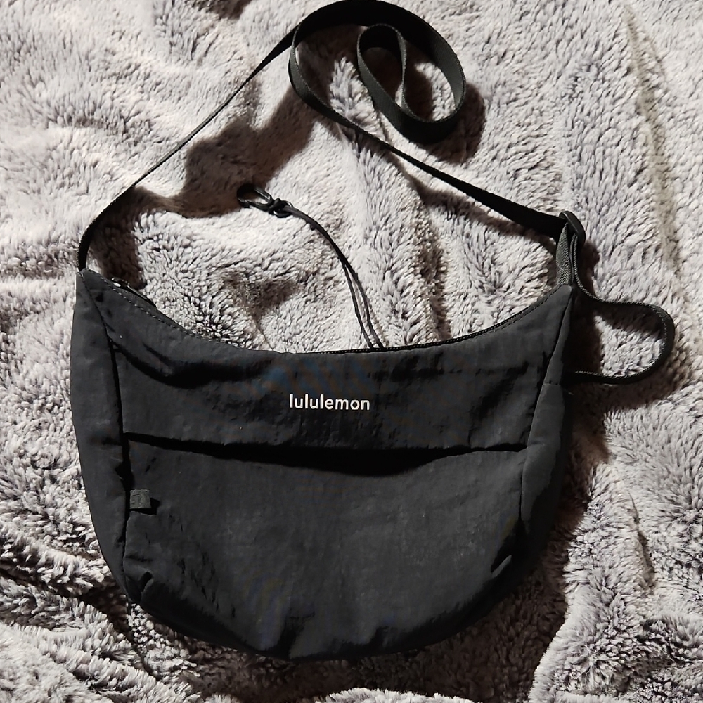 Lululemon Sling Crossbody Heritage  Bag 2L